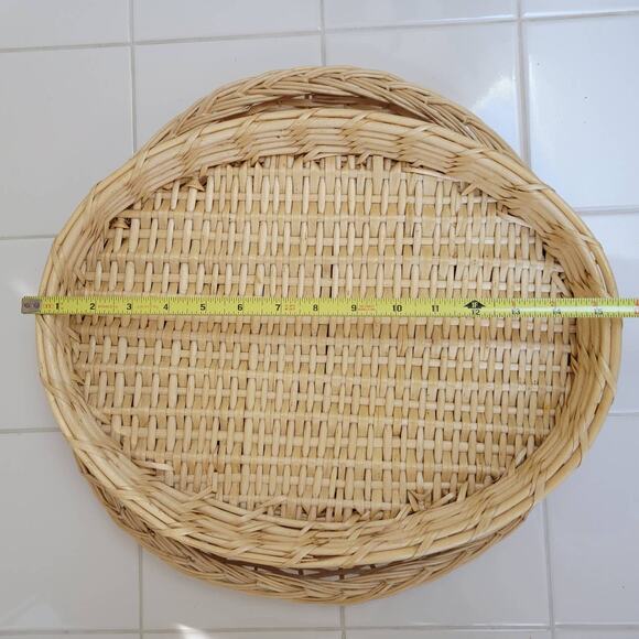 Set of 2 Light Wicker Wall Hangings/Baskets, Oval & Circle - Picture 8 of 8